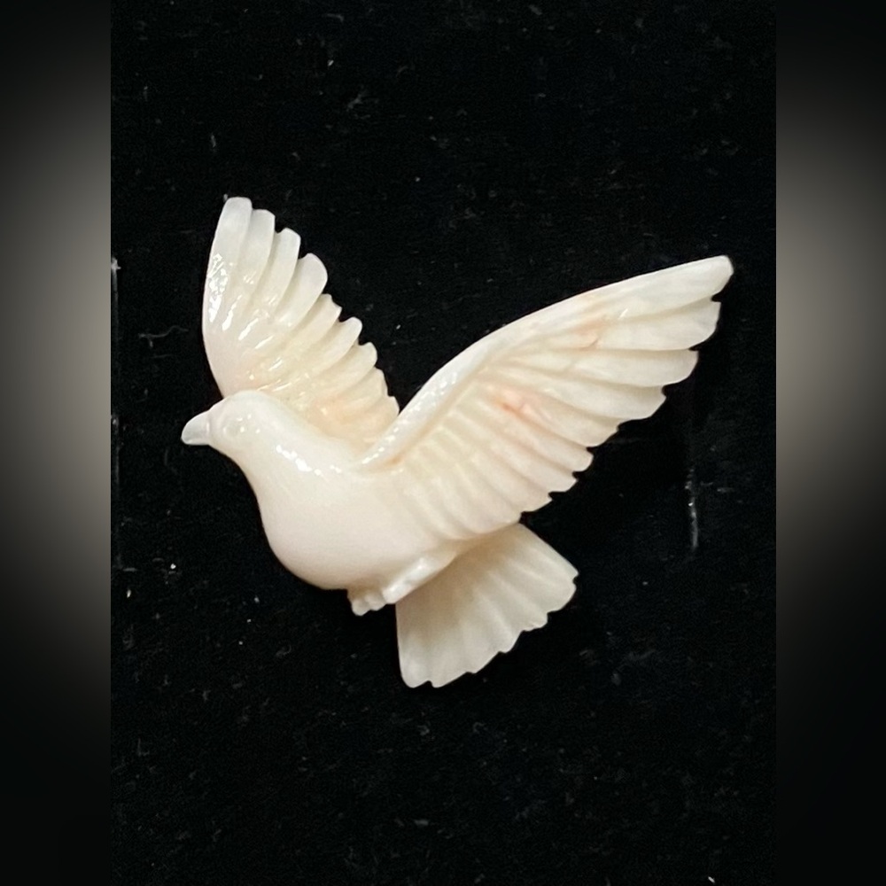 Vintage Carved Coral Dove Tie Pin